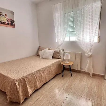Alquilo Completo Prázdninový dům Torrent (Valencia)
