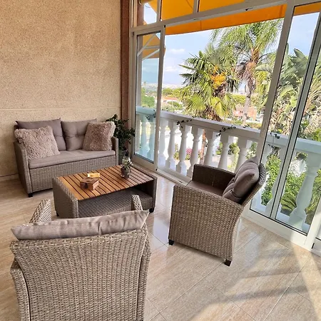 Alquilo Completo Vakantiehuis Torrent (Valencia)